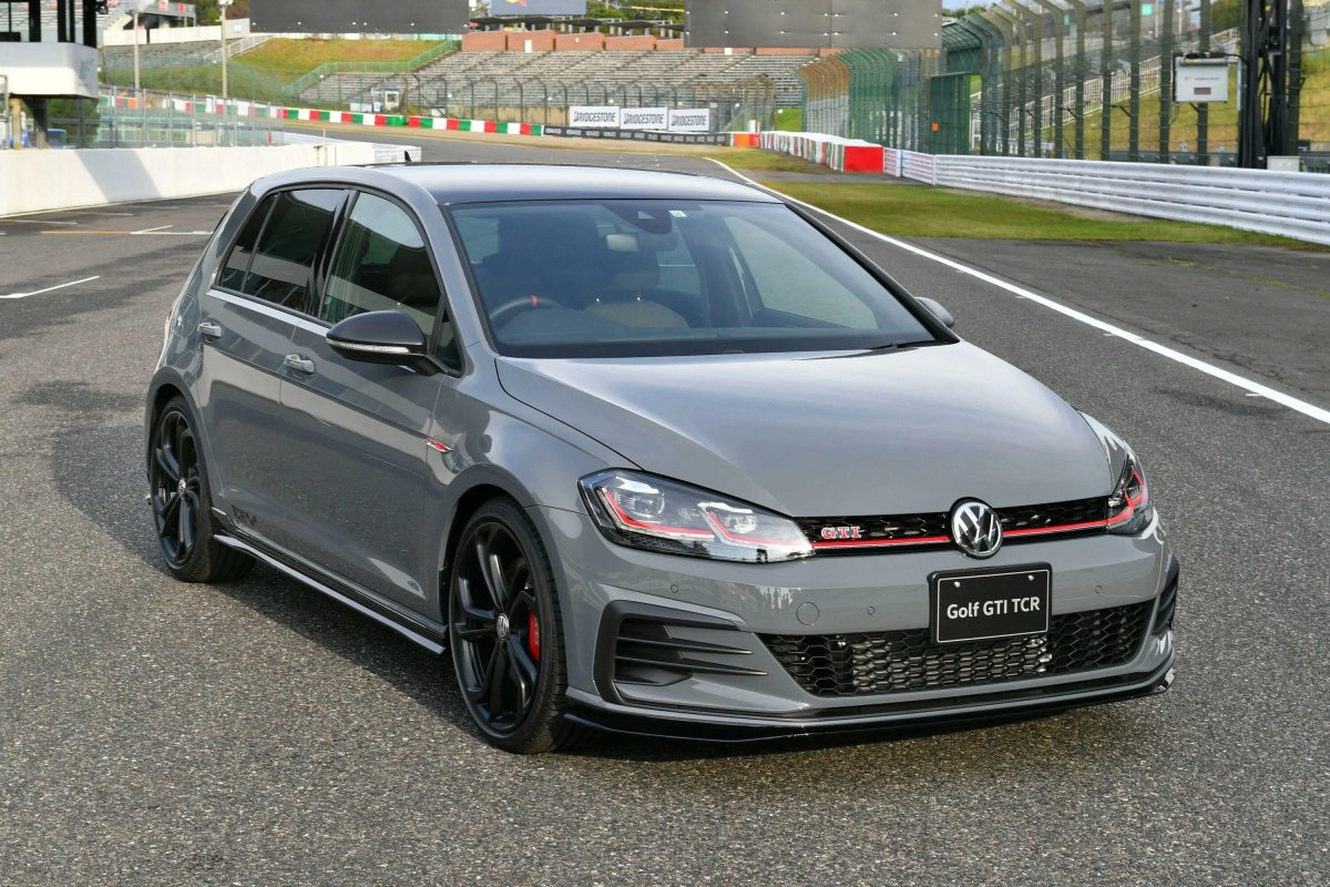 Volkswagen Golf GTI