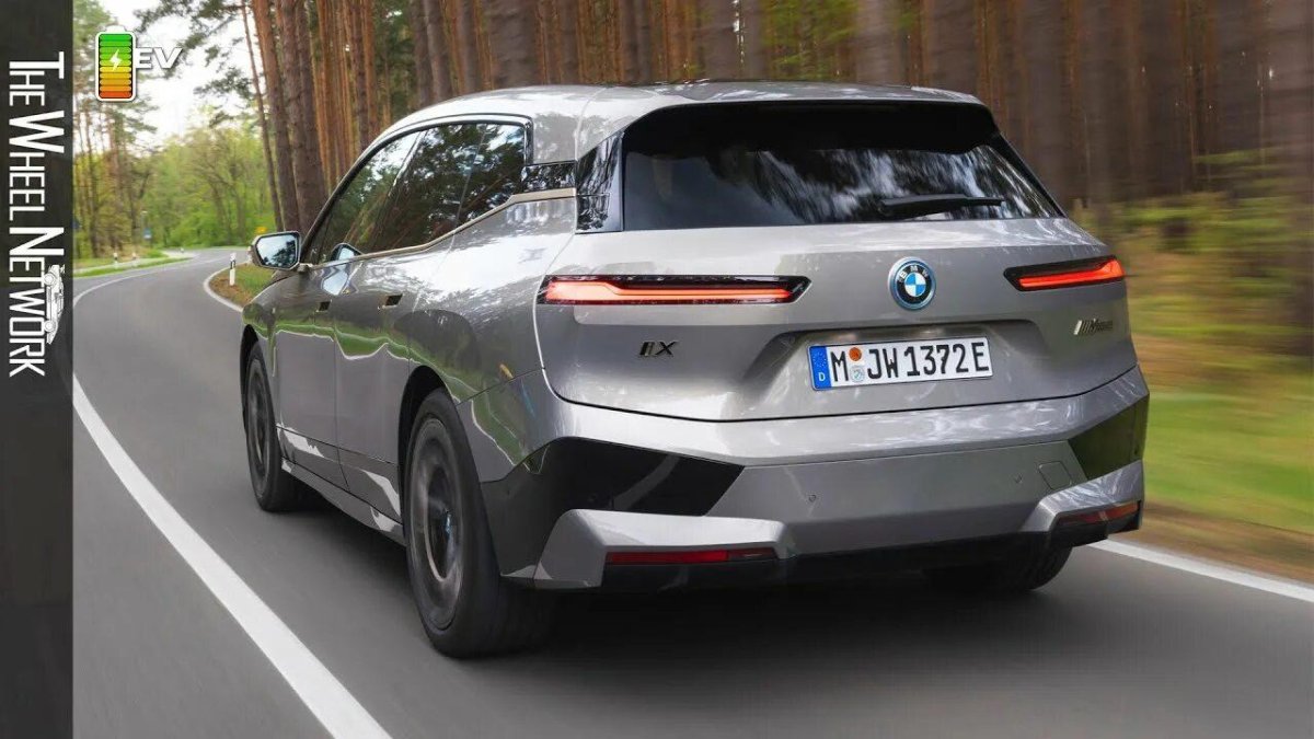 BMW IX 2023