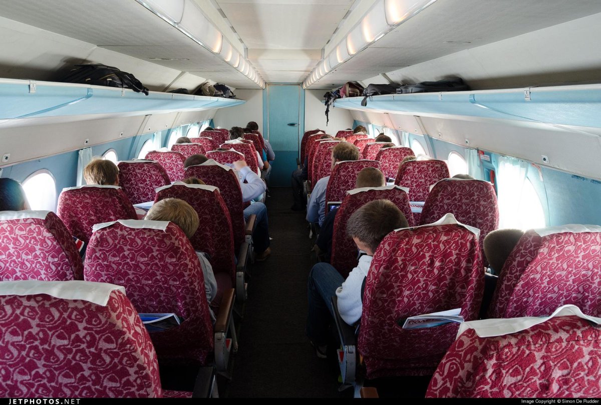 АН-24 пассажирский самолёт салон