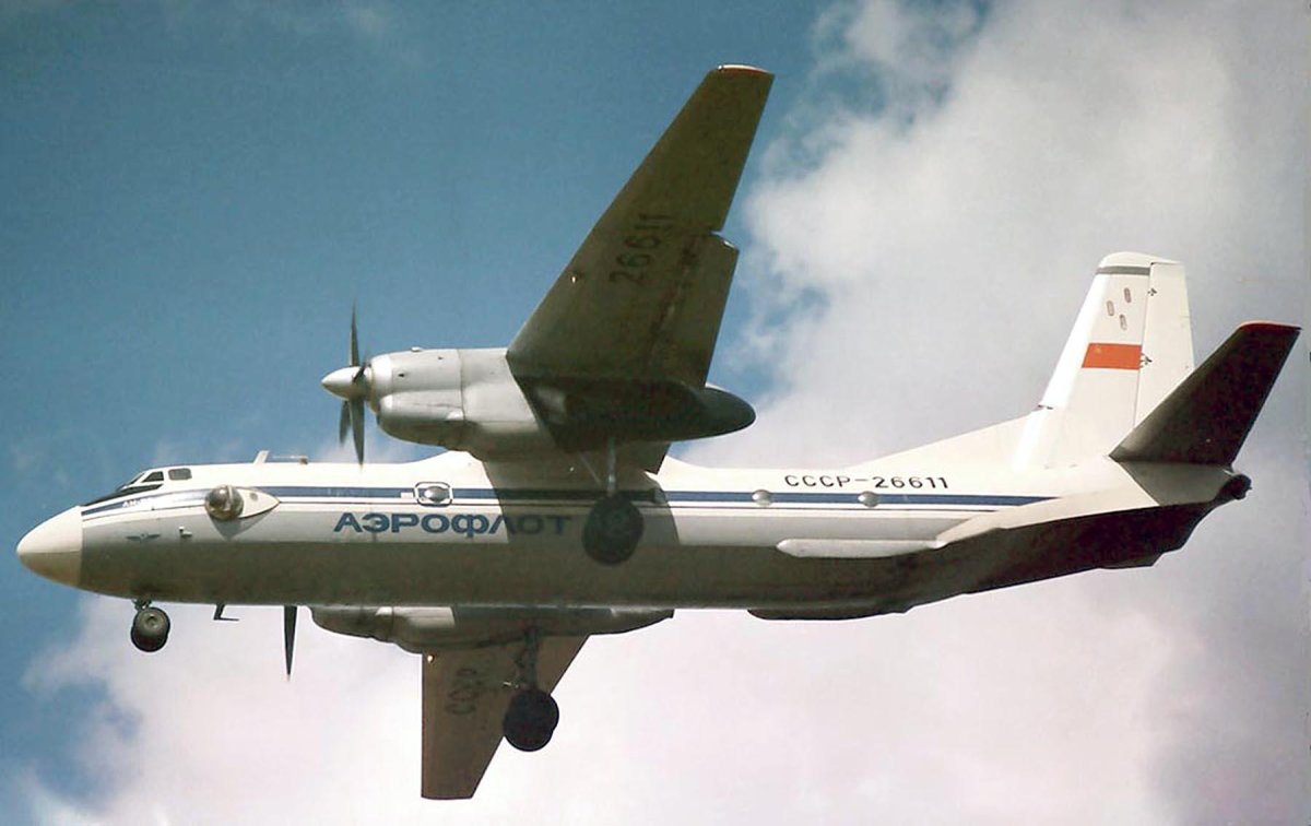 АН-24 пассажирский самолёт