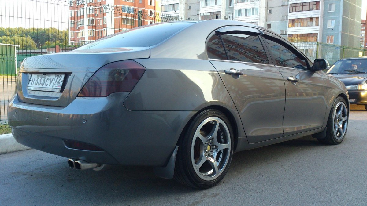 Geely Emgrand ec7 r17