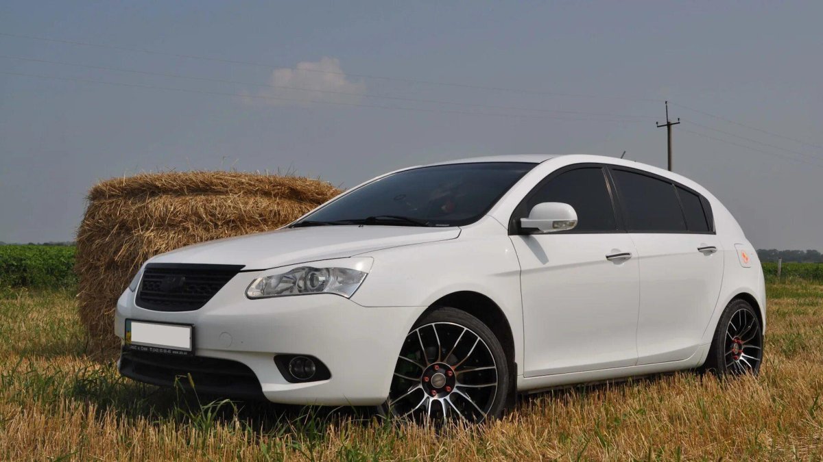 Geely Emgrand ec7 RV