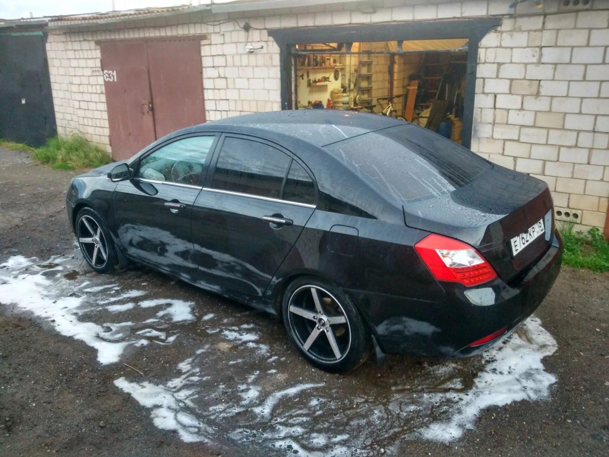Geely Emgrand ec7 r17