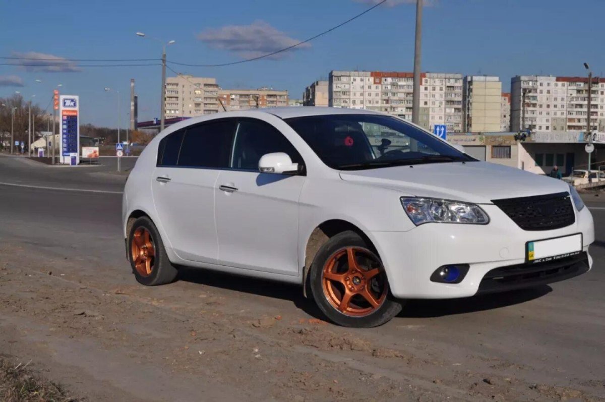 Geely Emgrand ec7 RV