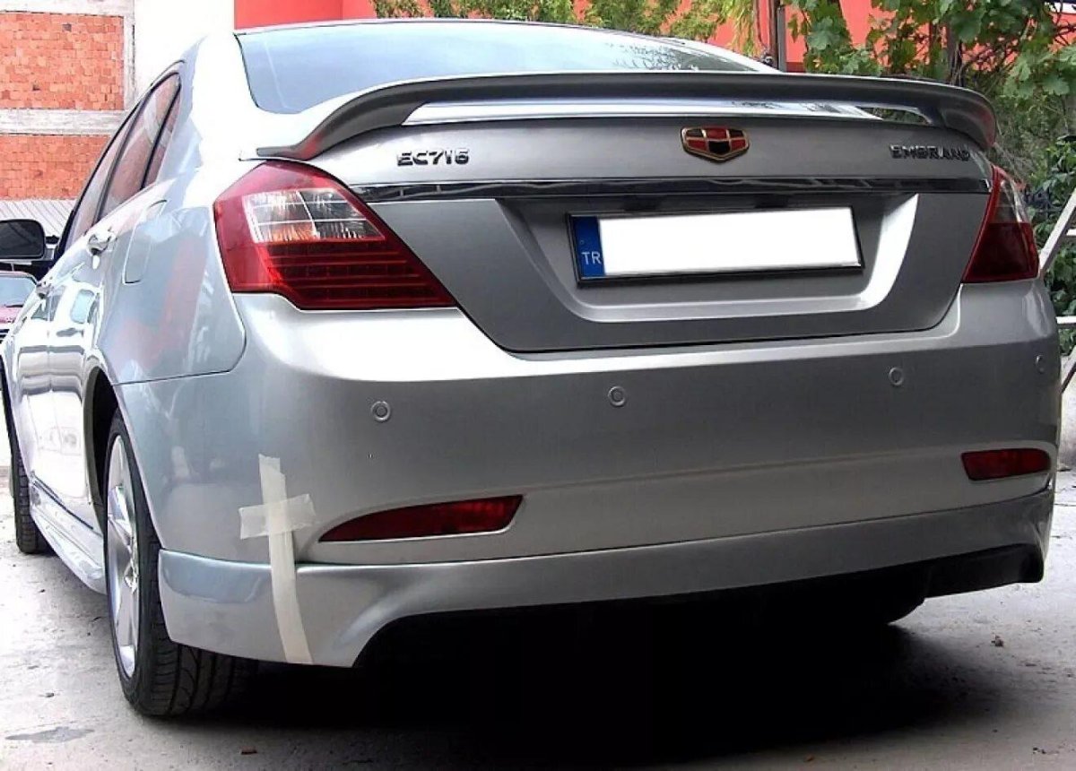 Джили Эмгранд ес7 спойлер