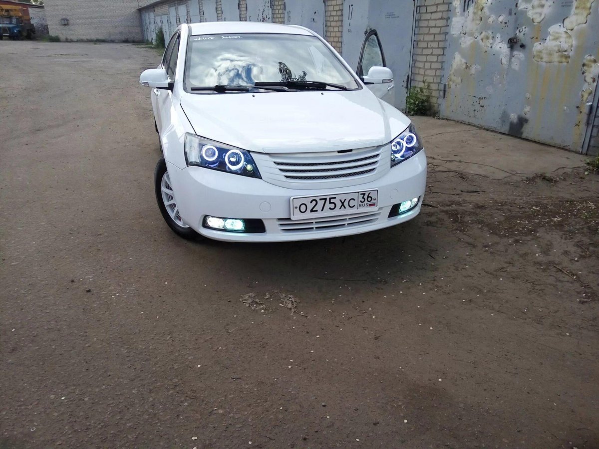 Ангельские глазки Geely Emgrand ec7