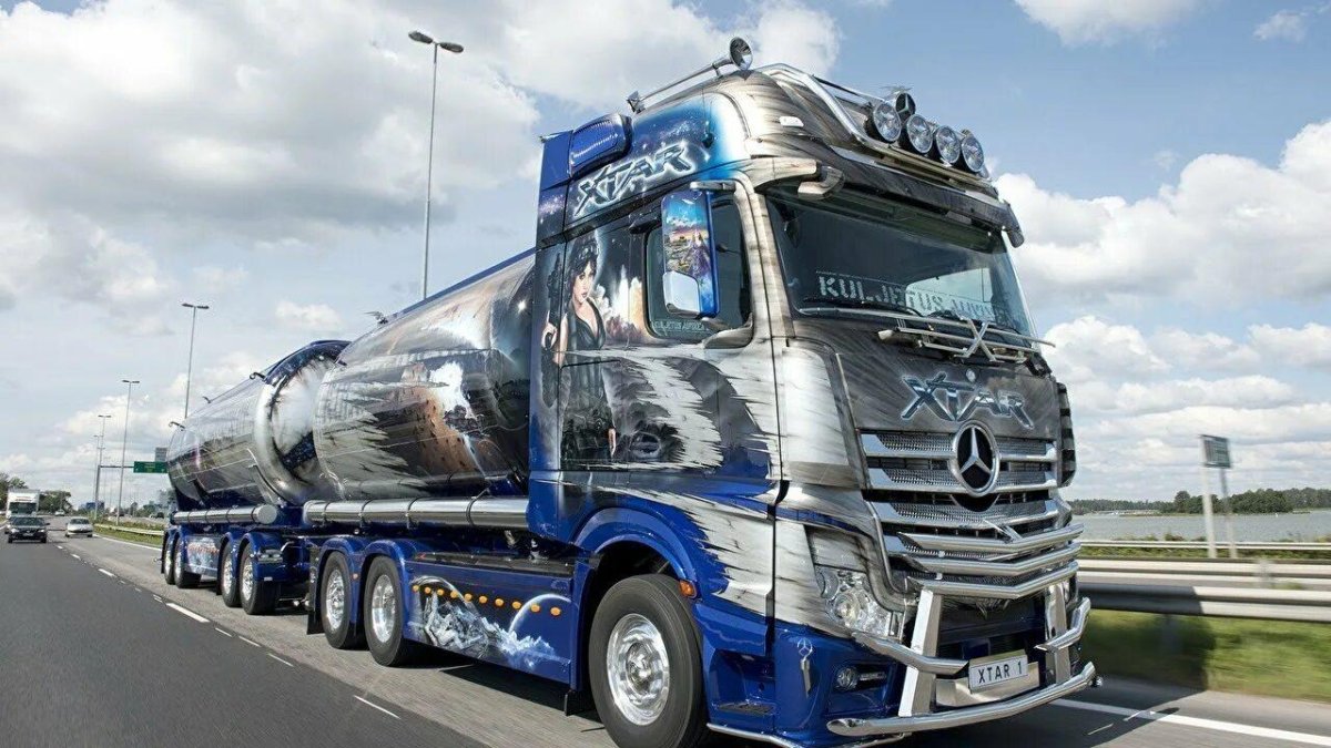 Фура Мерседес Актрос