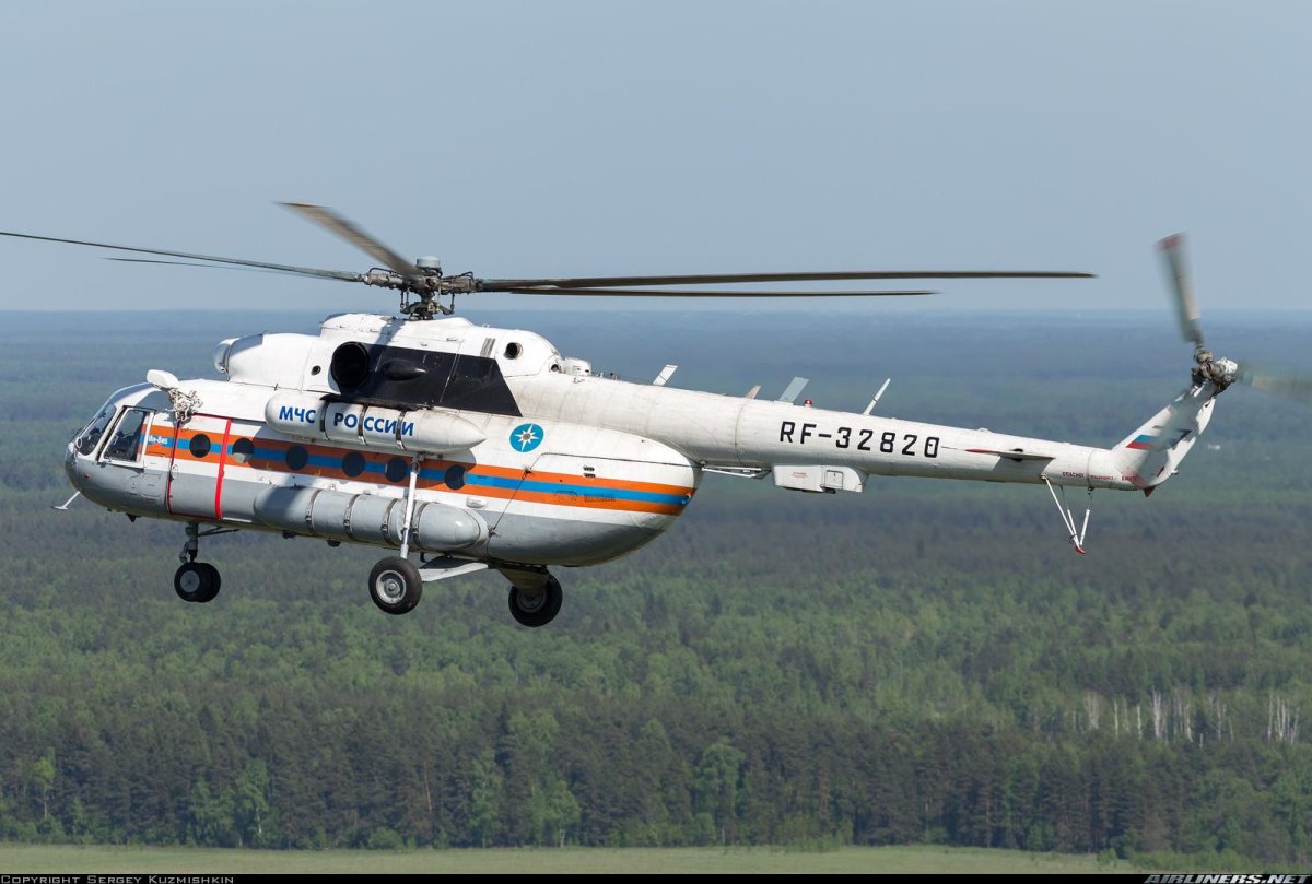 Ми-8 вертолёт