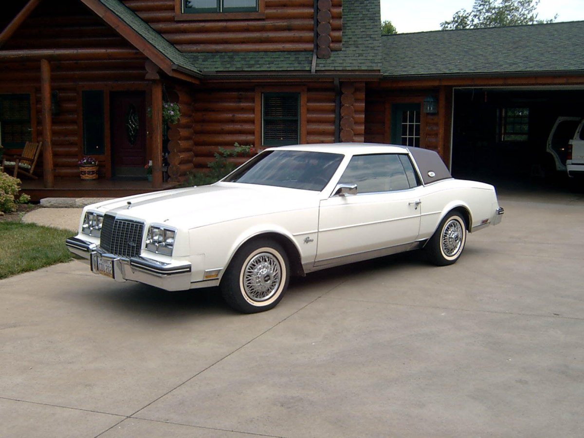 Buick Riviera 1983