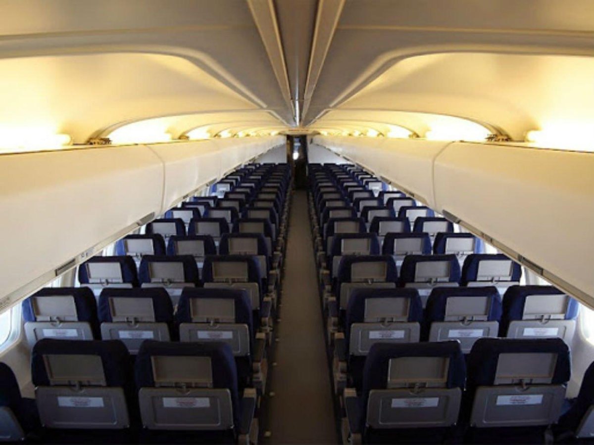 Боинг 737 салон