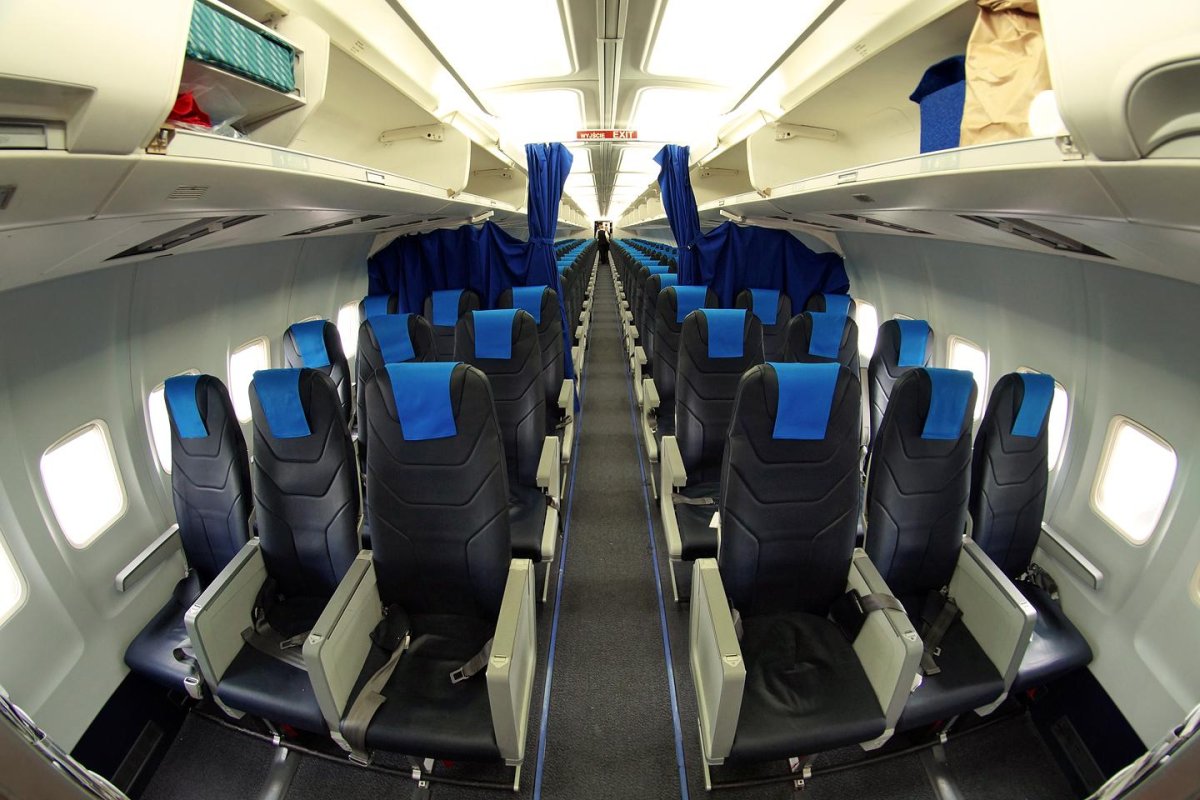 Boeing 737-400 салон
