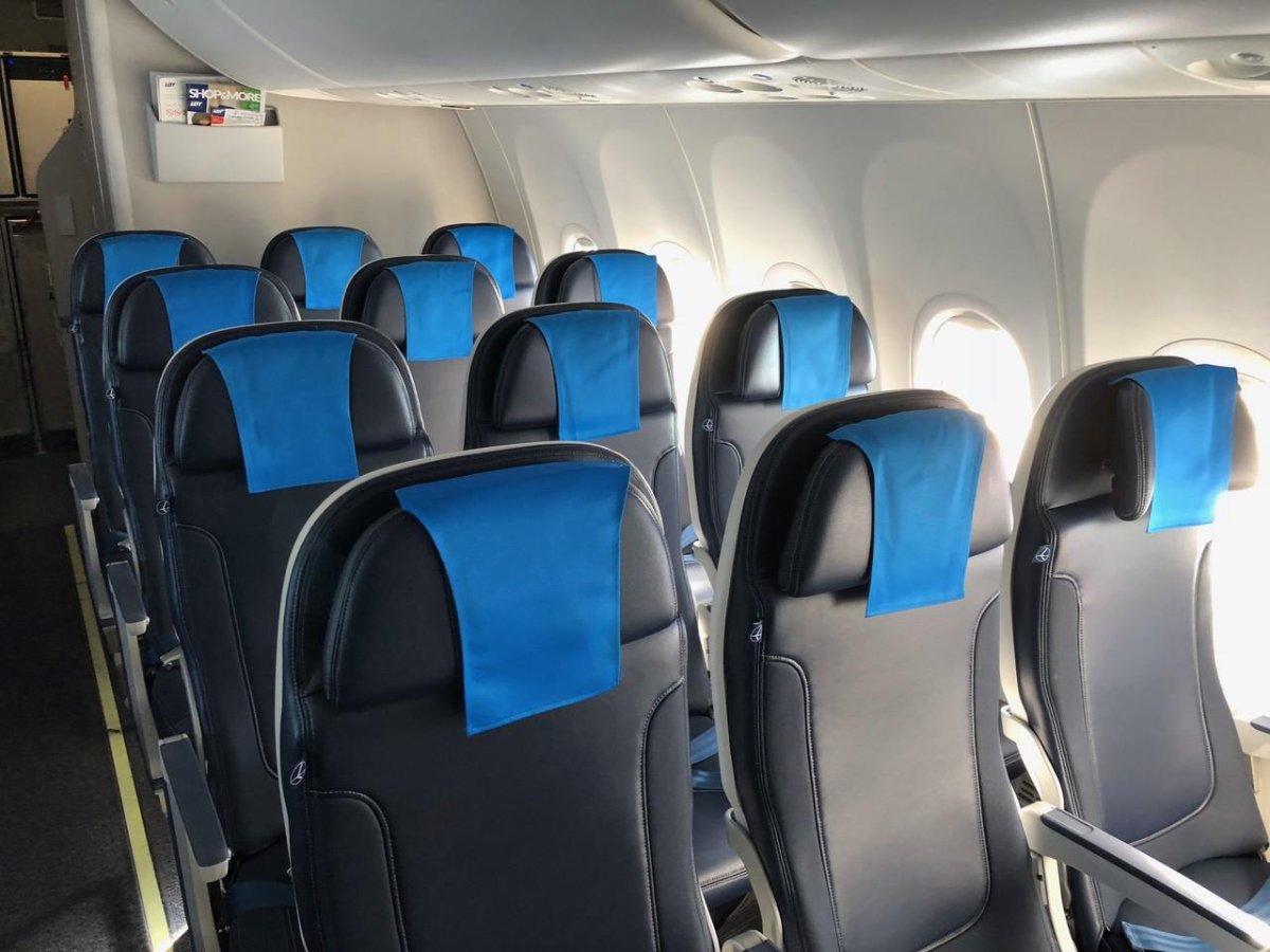 Салон самолета Боинг 737