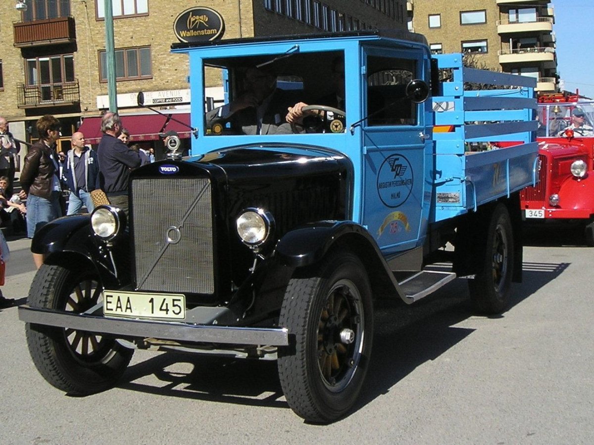 Первый грузовик Вольво