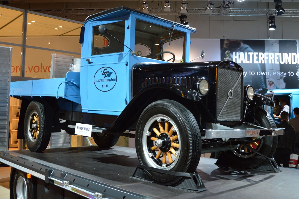 Первый грузовик Вольво