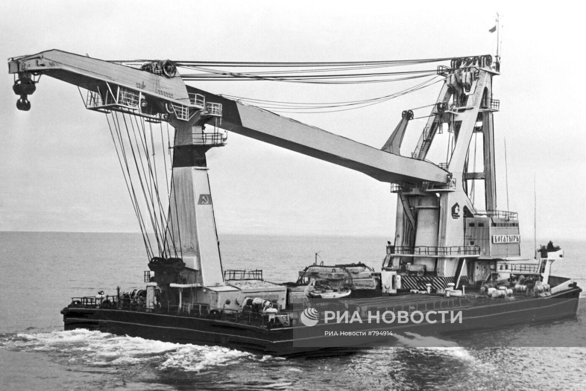 Плавучий кран богатырь 4