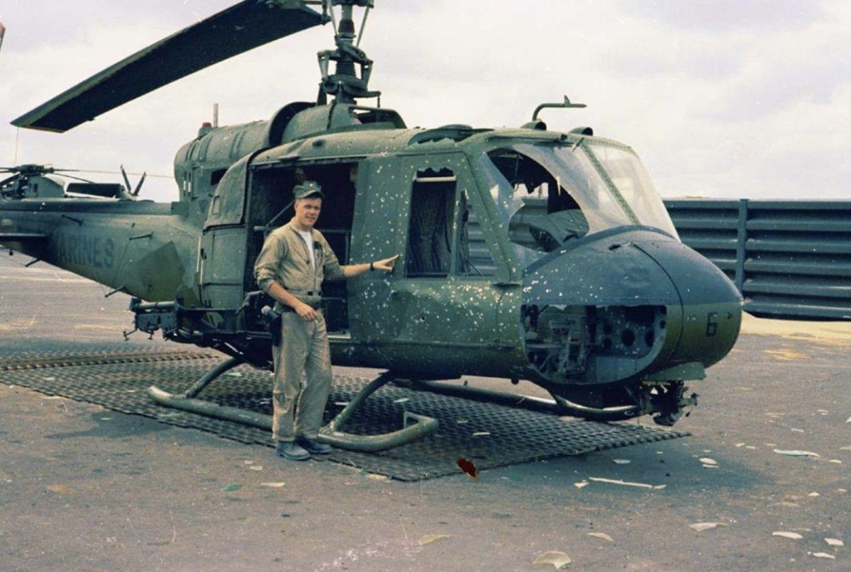 Uh-1 Хьюи Вьетнам подбитый