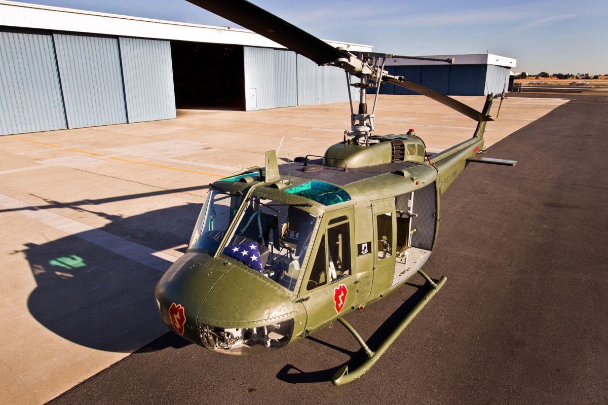 Uh 1 вертолет