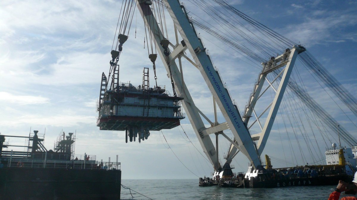 Плавучий кран Волгарь