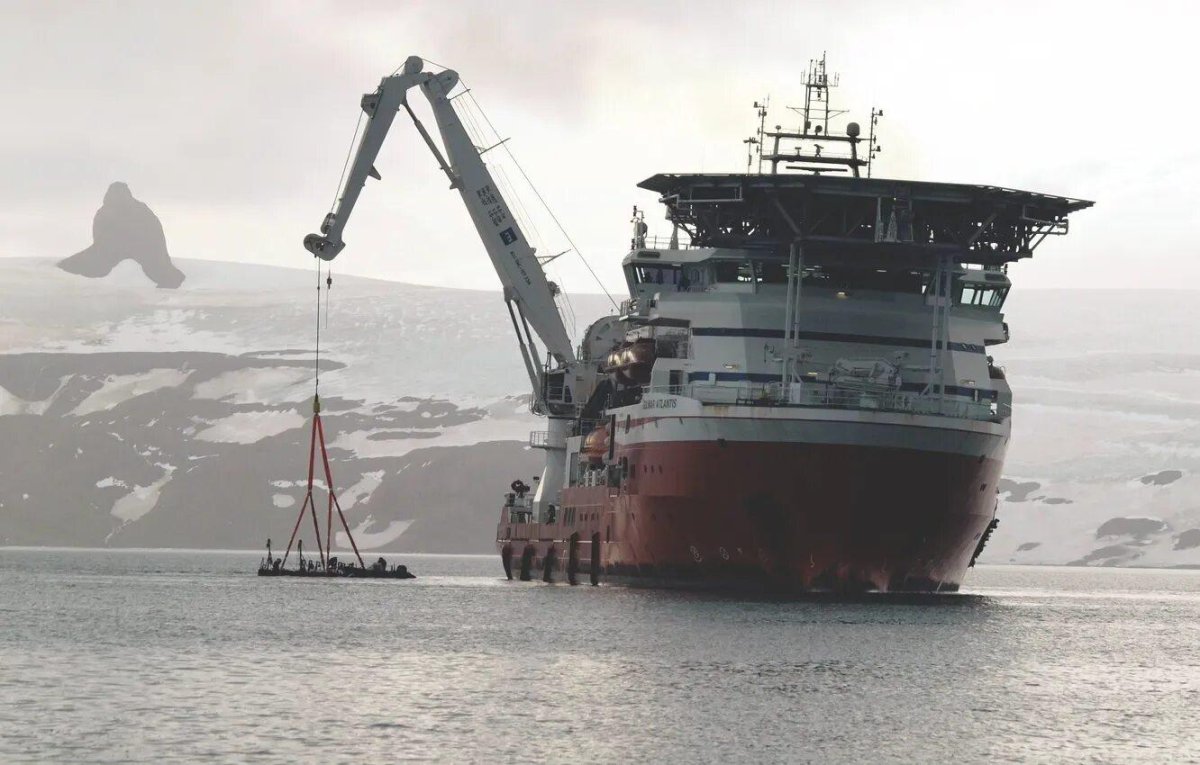 Плавучий кран Титан 2