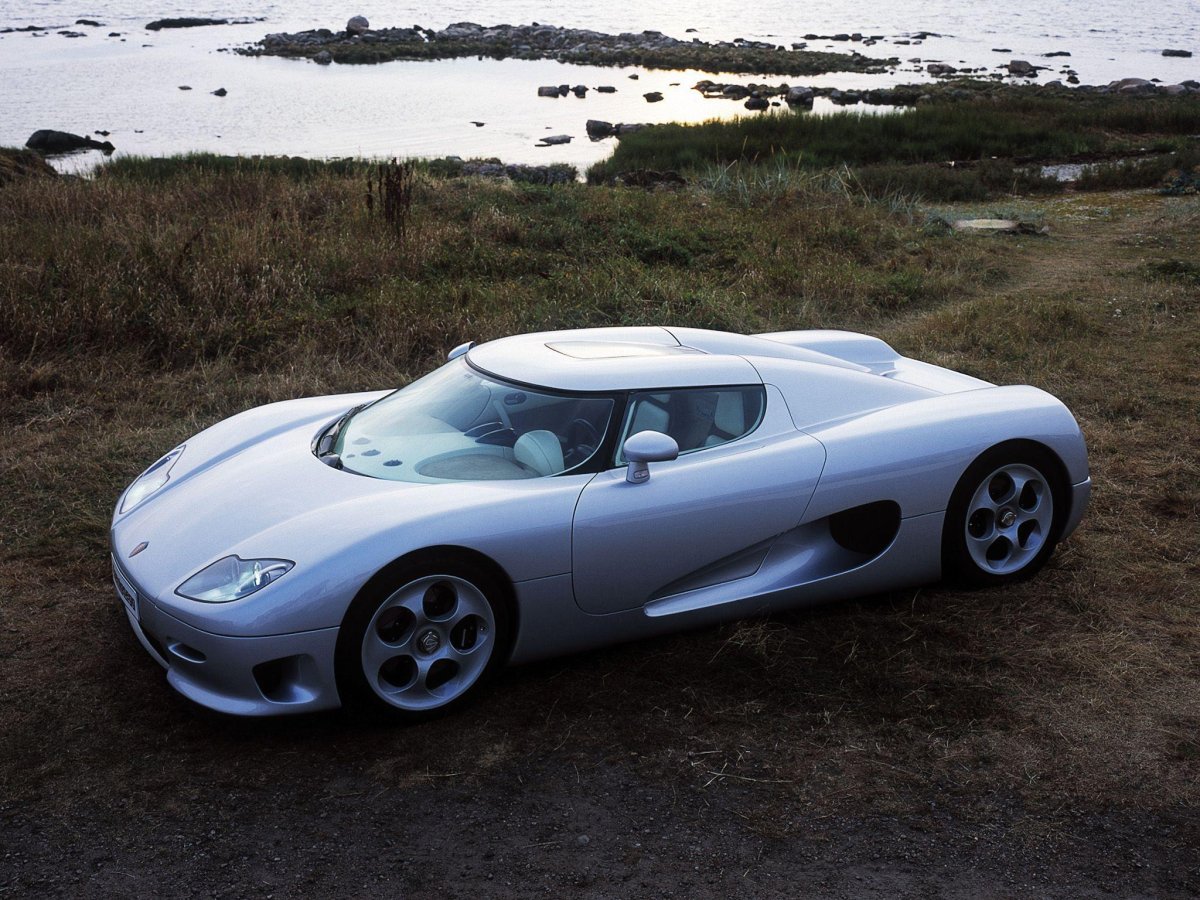 Кенигсегг cc8s