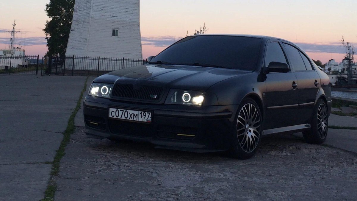Skoda Octavia 1.8 турбо