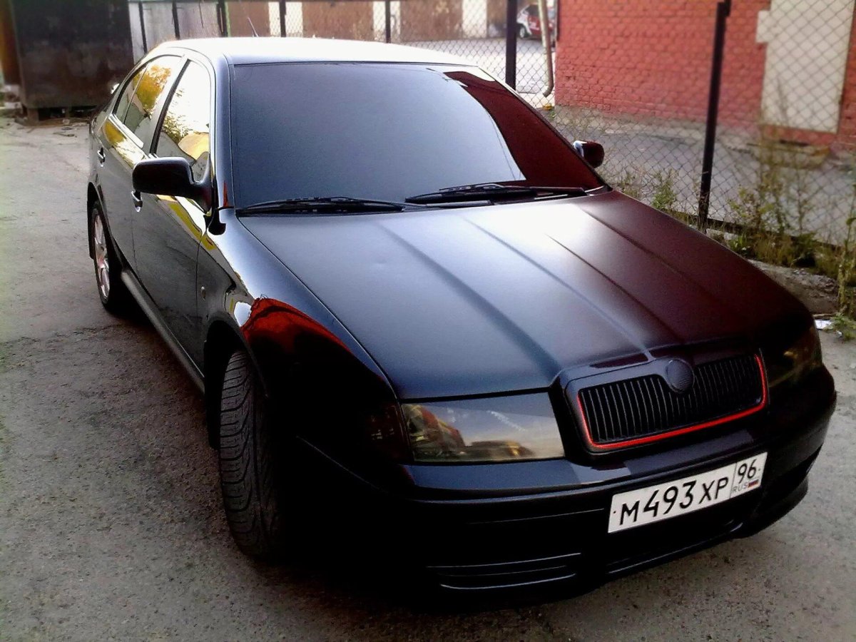 Шкода Октавия а4 черная