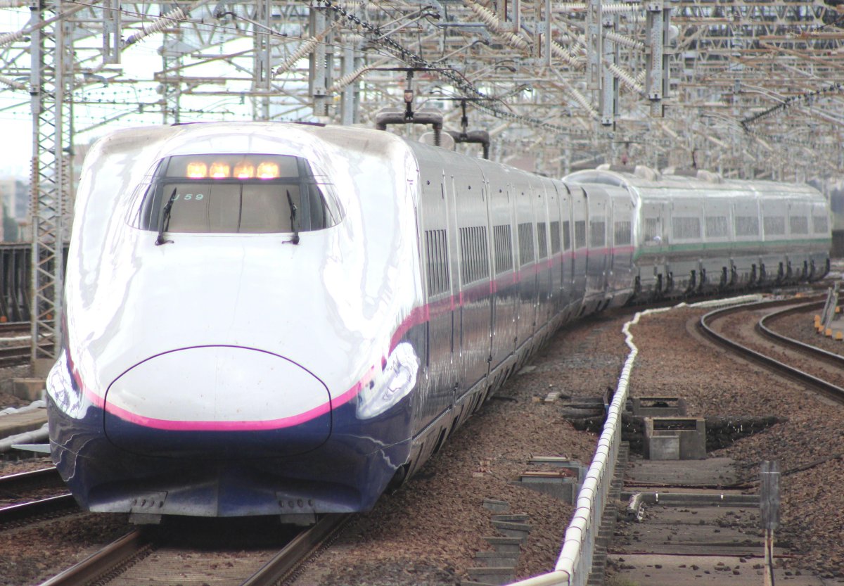 Электропоезд серии e5 сети Синкансэн