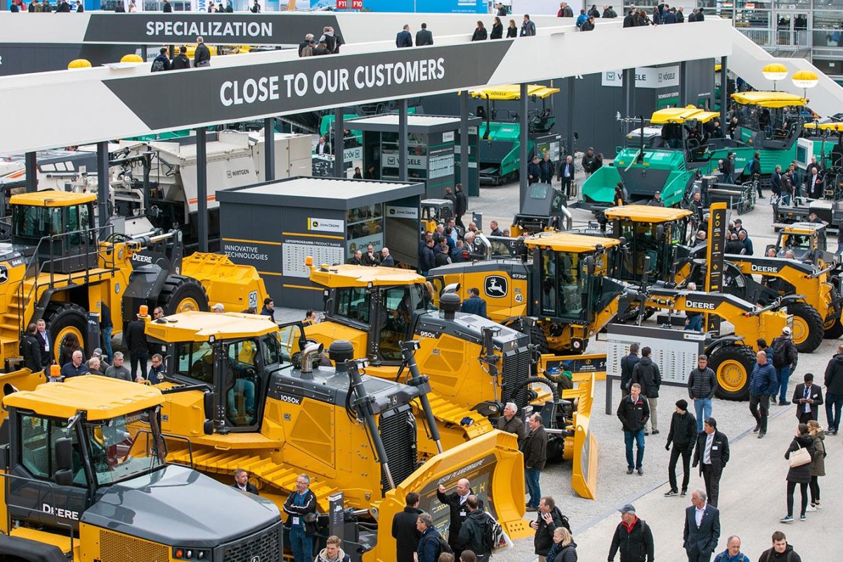 Джон Дир дорожно строительная техника