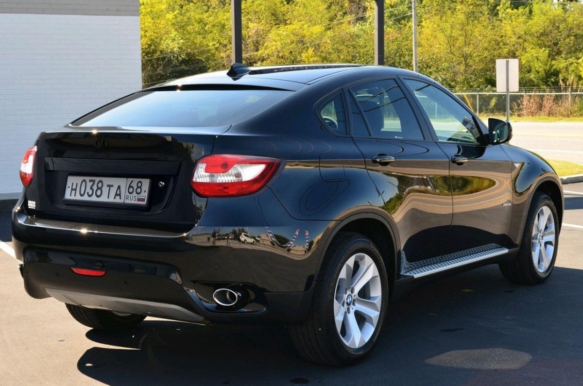BMW x6 паркетник