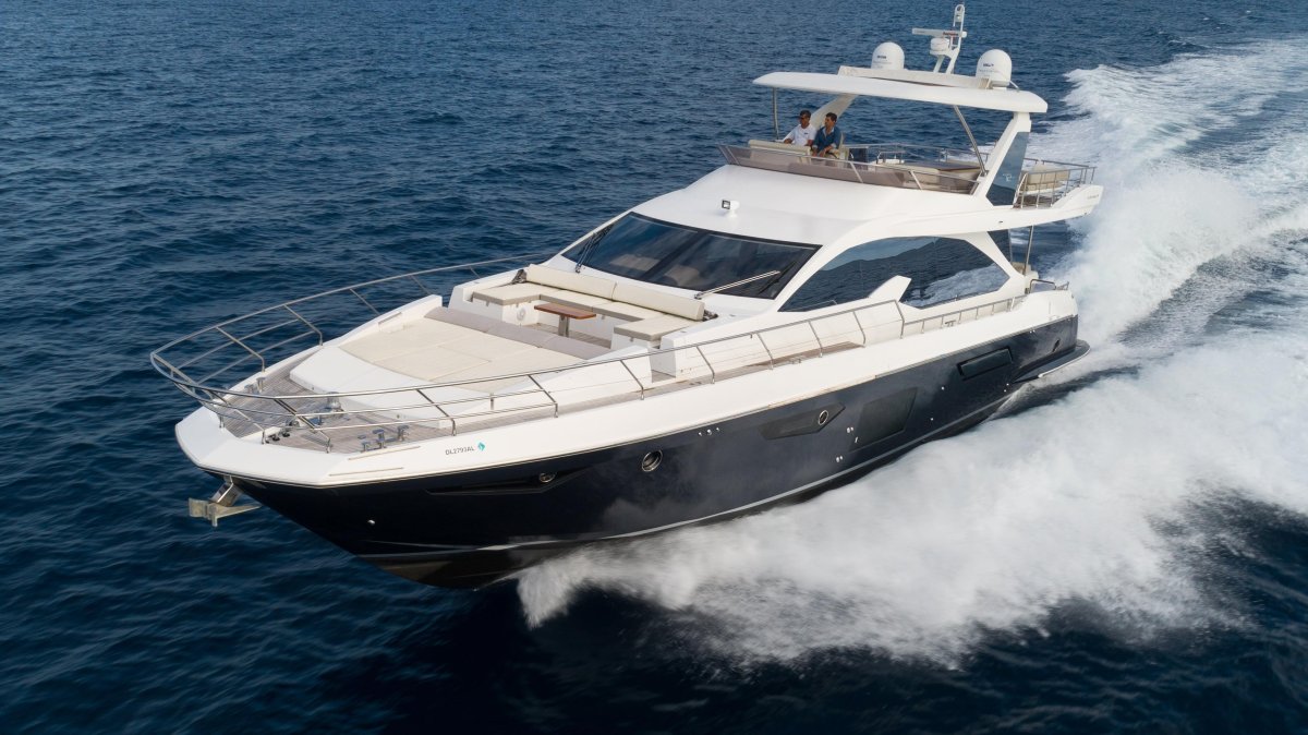 Моторная яхта Azimut 80 Carat
