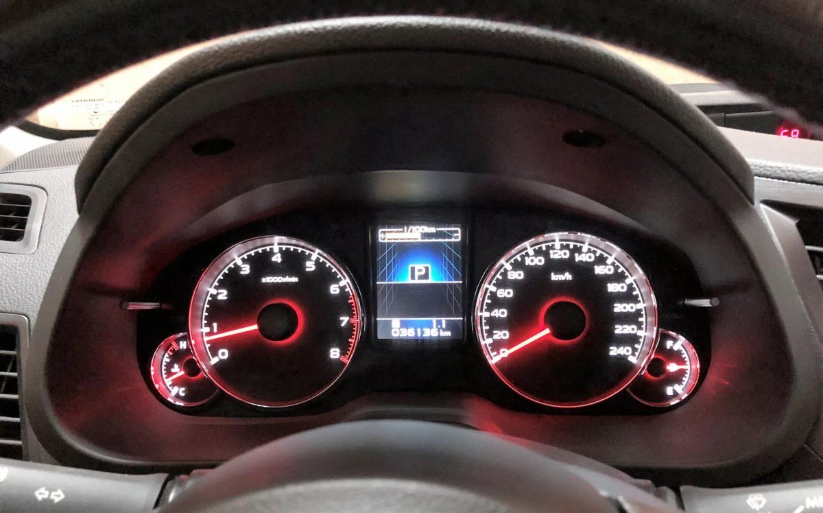 Субару Аутбек панель приборов