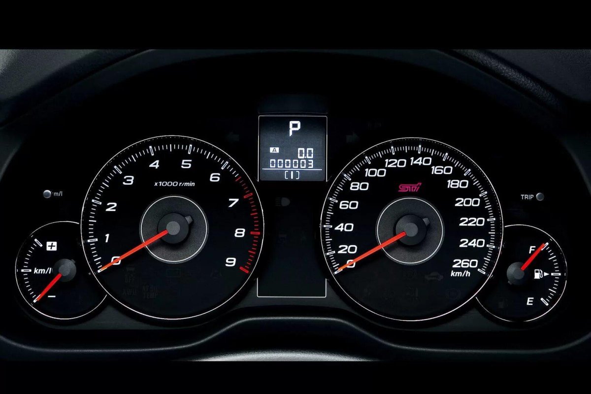 Панель приборов Субару Легаси