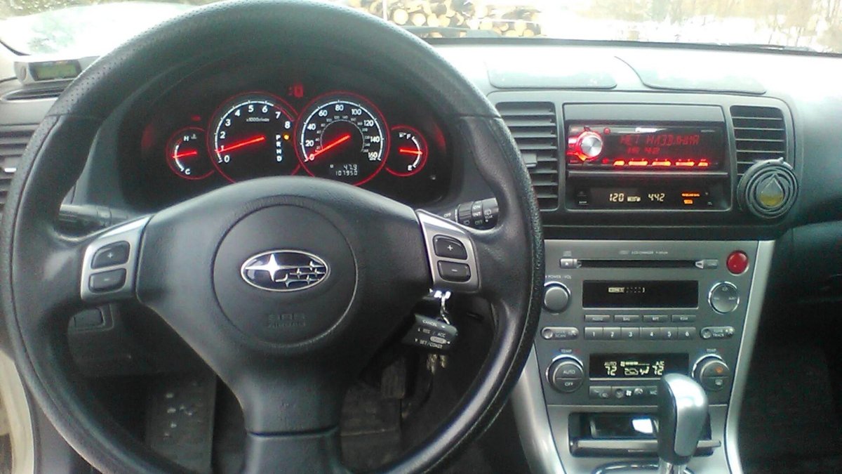 Subaru Outback 2004 салон