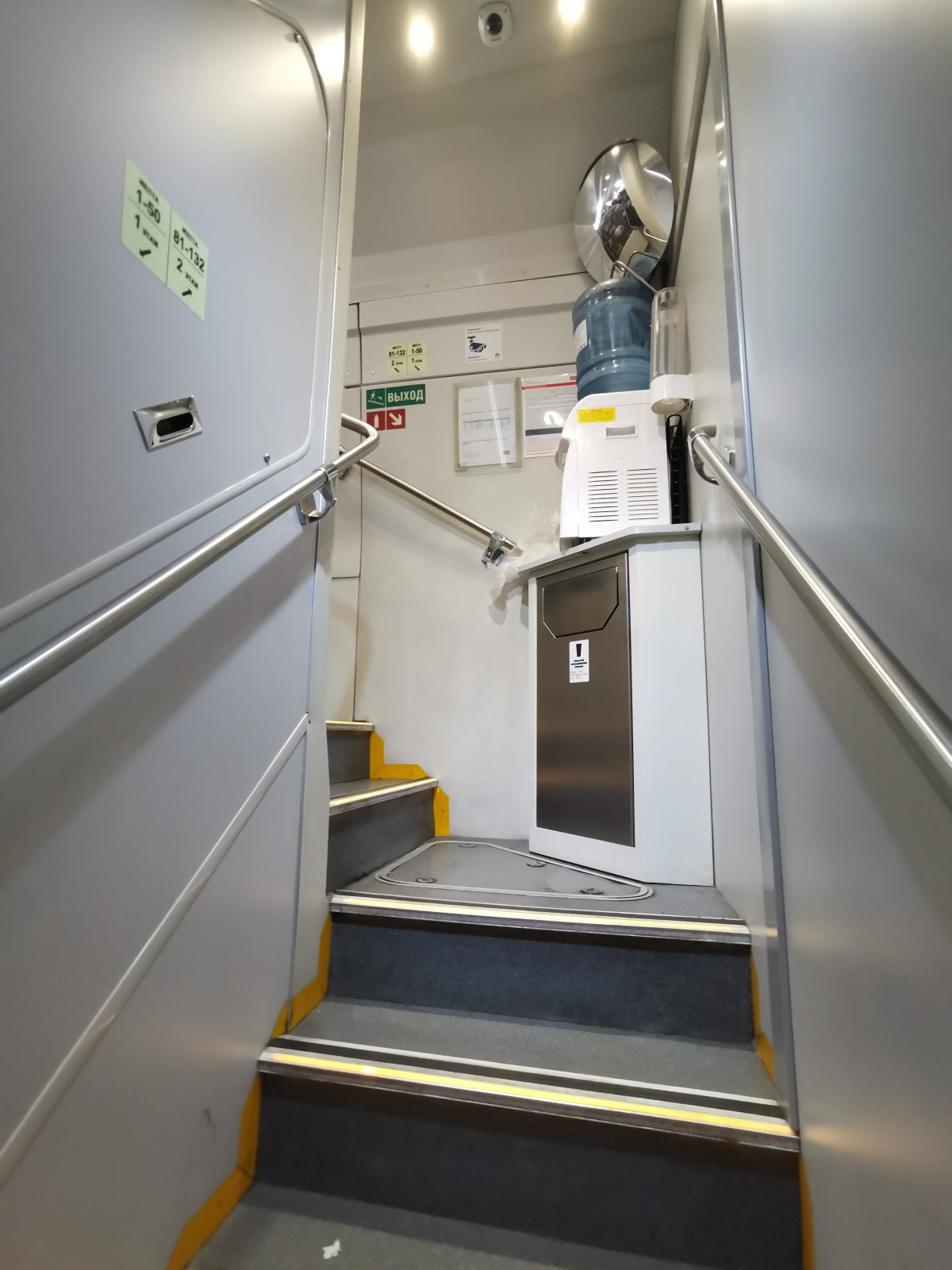 Поезд 740ж двухэтажный сидячий Москва Воронеж