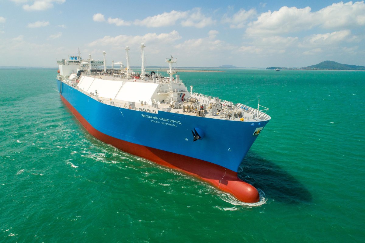 Танкер газовоз Маршал Василевский