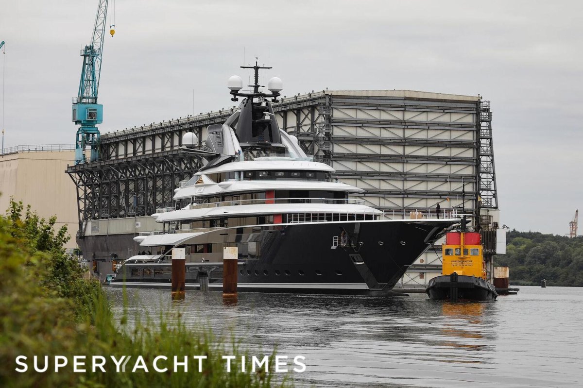 Лурссен построил быстроходный паром класса Ambulu.