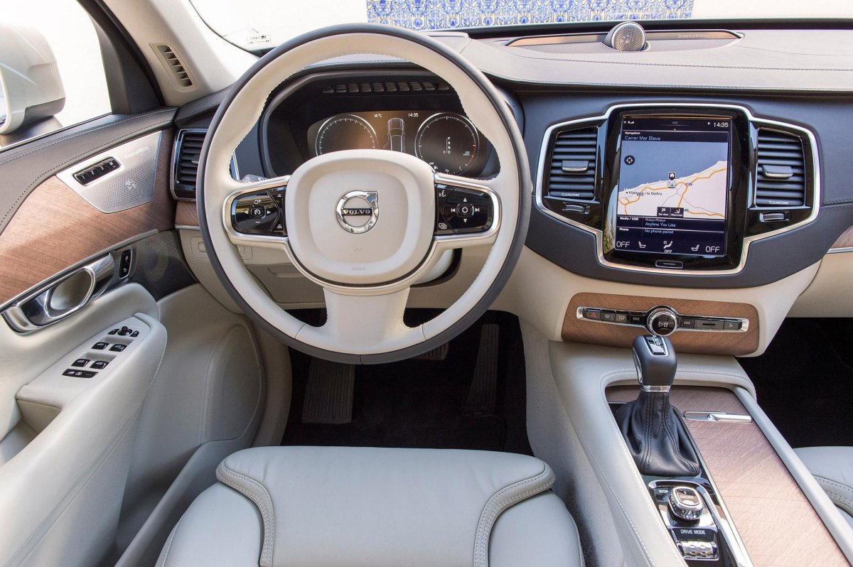 Новый Вольво xc90 салон