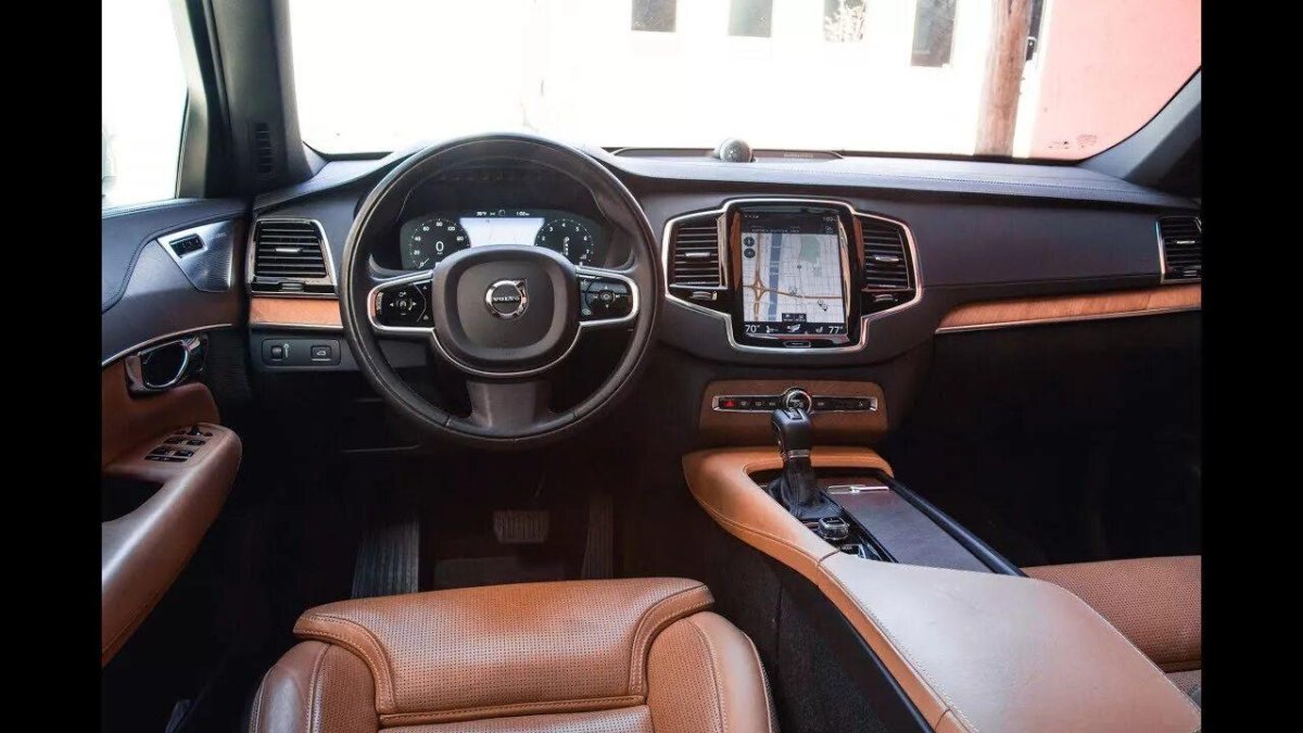 Volvo xc90 Interior
