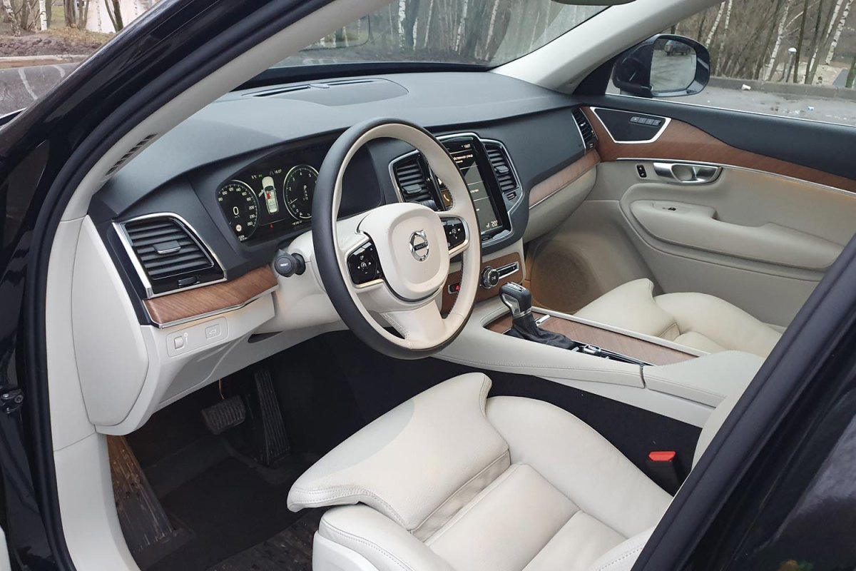 Volvo xc90 интерьер