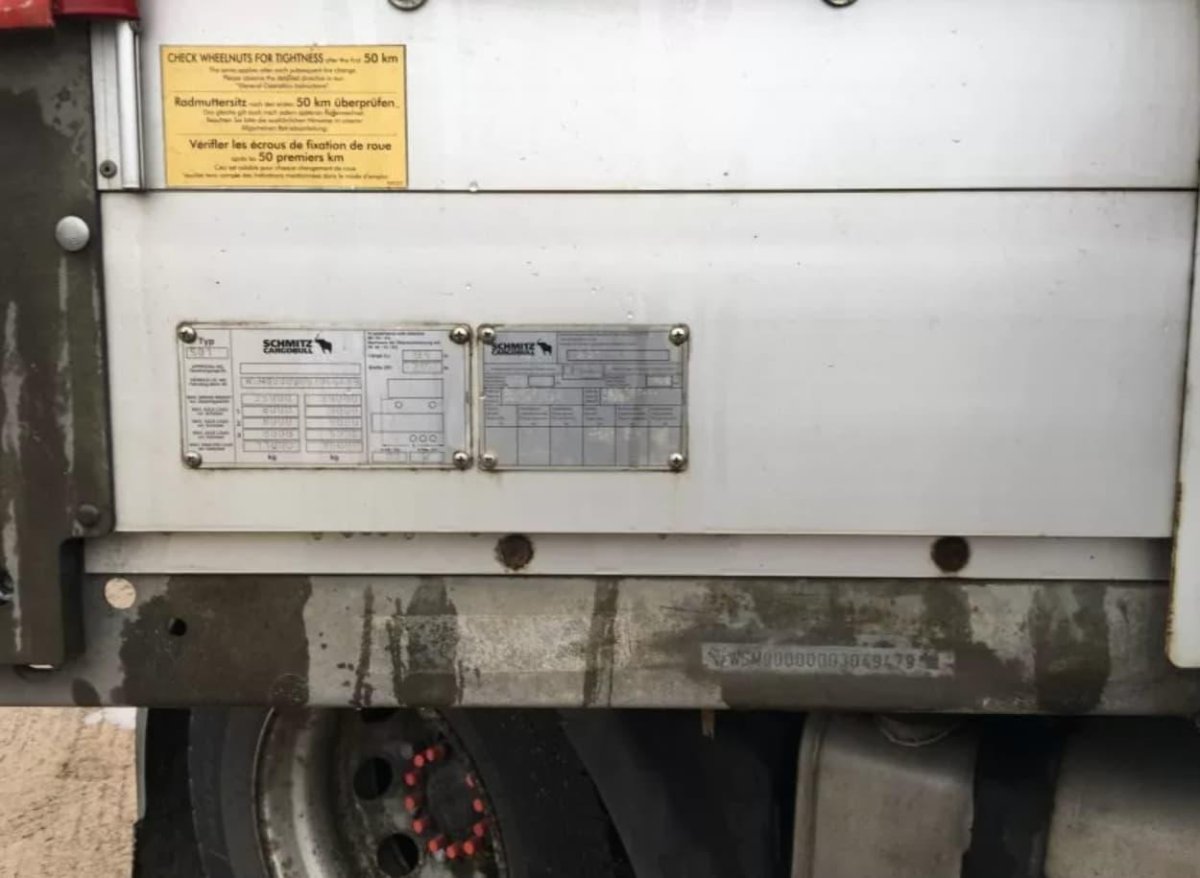 Номер на раме полуприцепа Шмитц