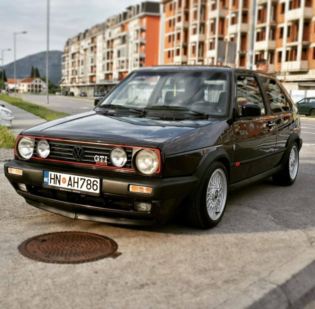 Volkswagen Golf GTI mk2