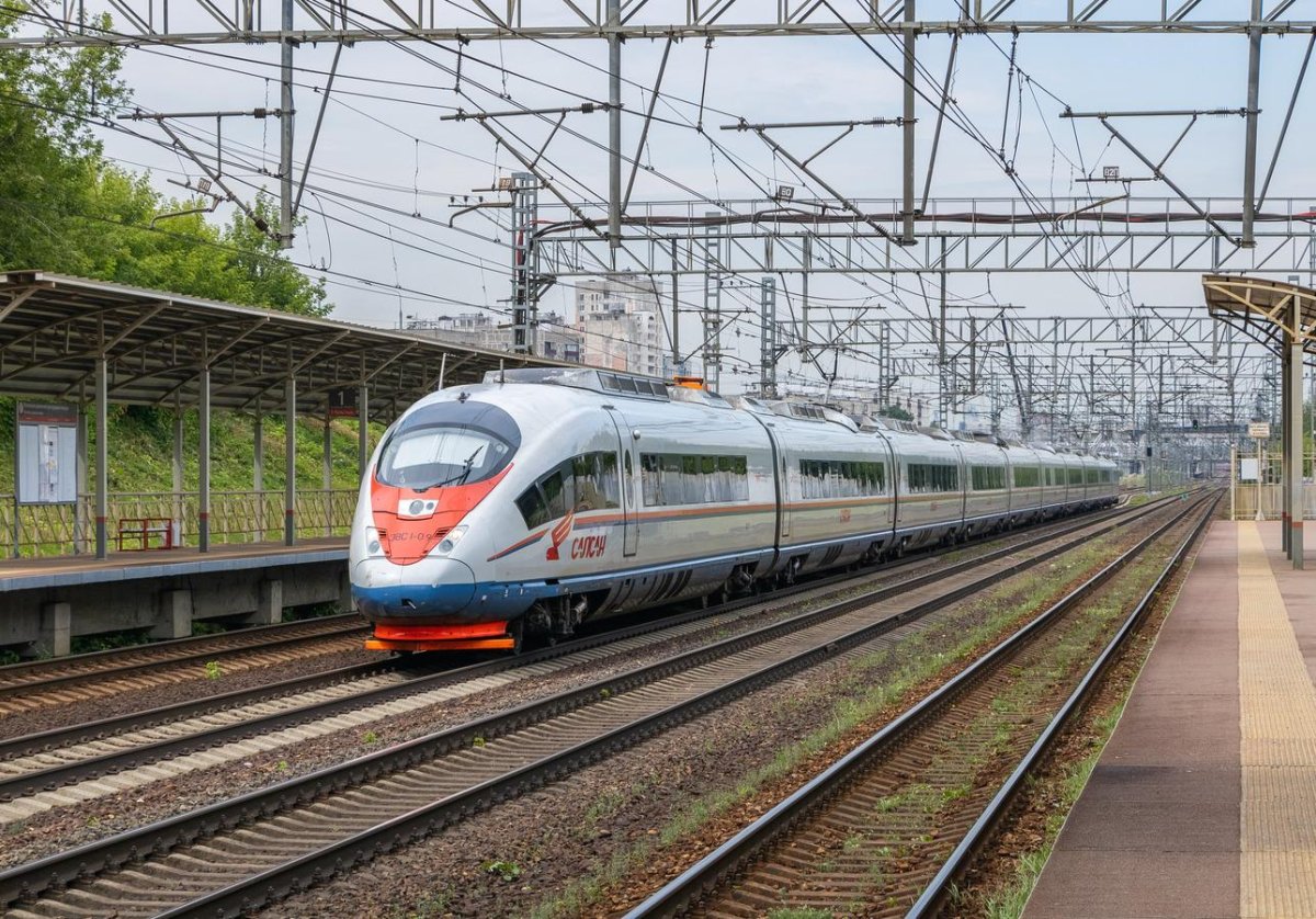 Поезд столичный экспресс