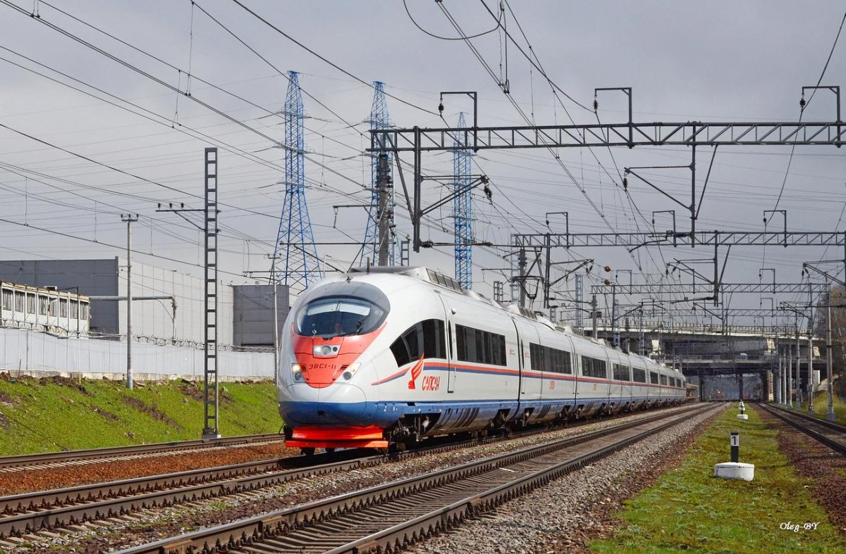 Локомотив поезд