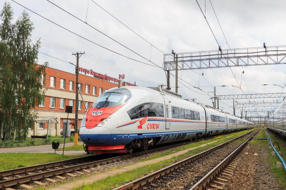 Электропоезд эвс1