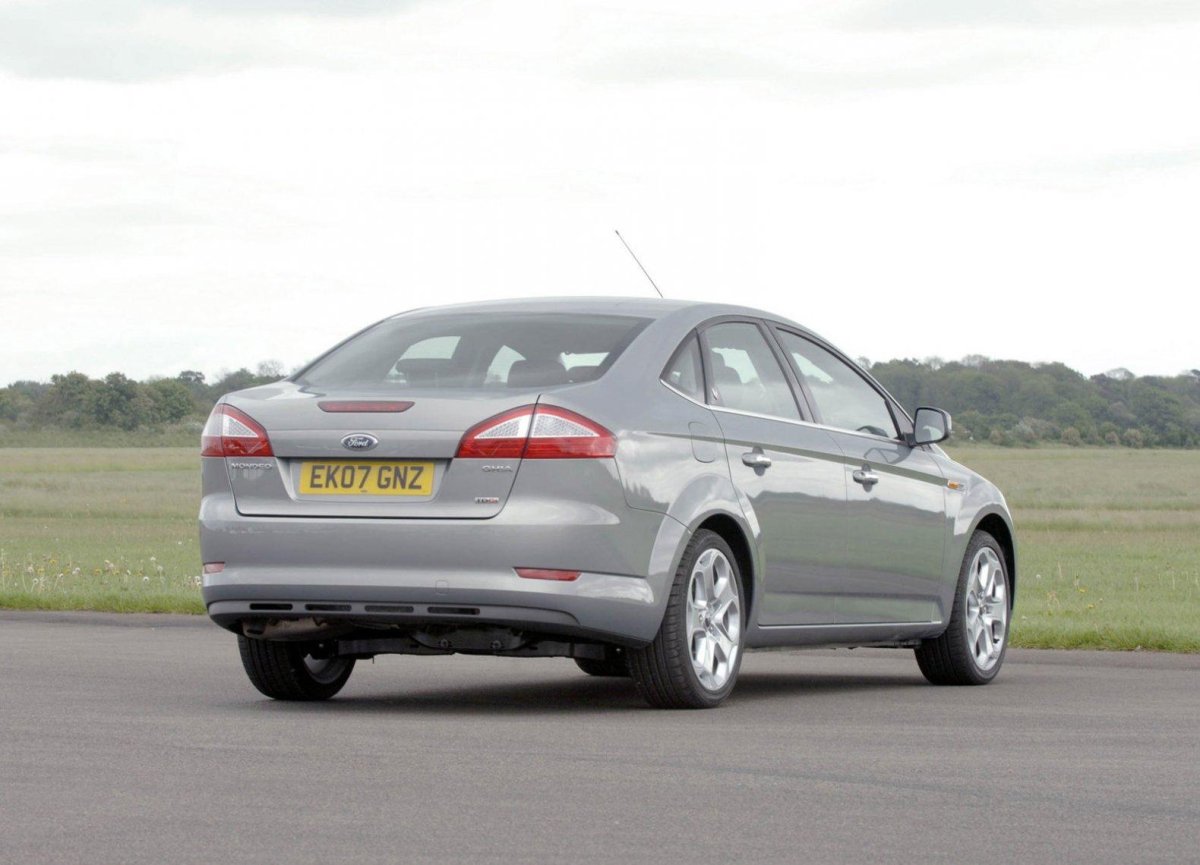 Ford Mondeo 4 седан