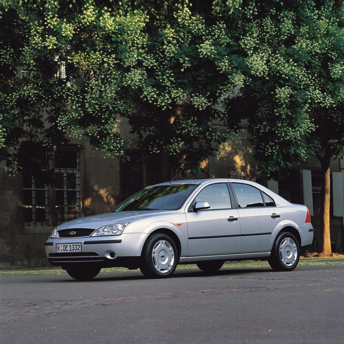 Mondeo седан 2000