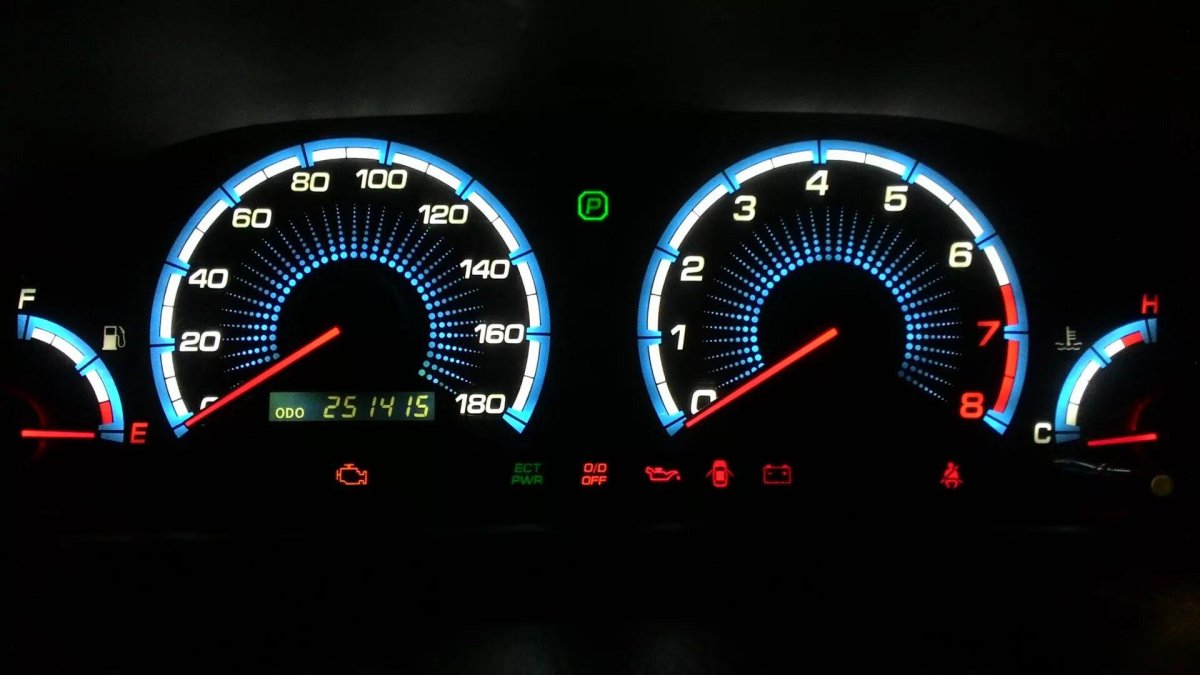 Тойота Премио приборная панель