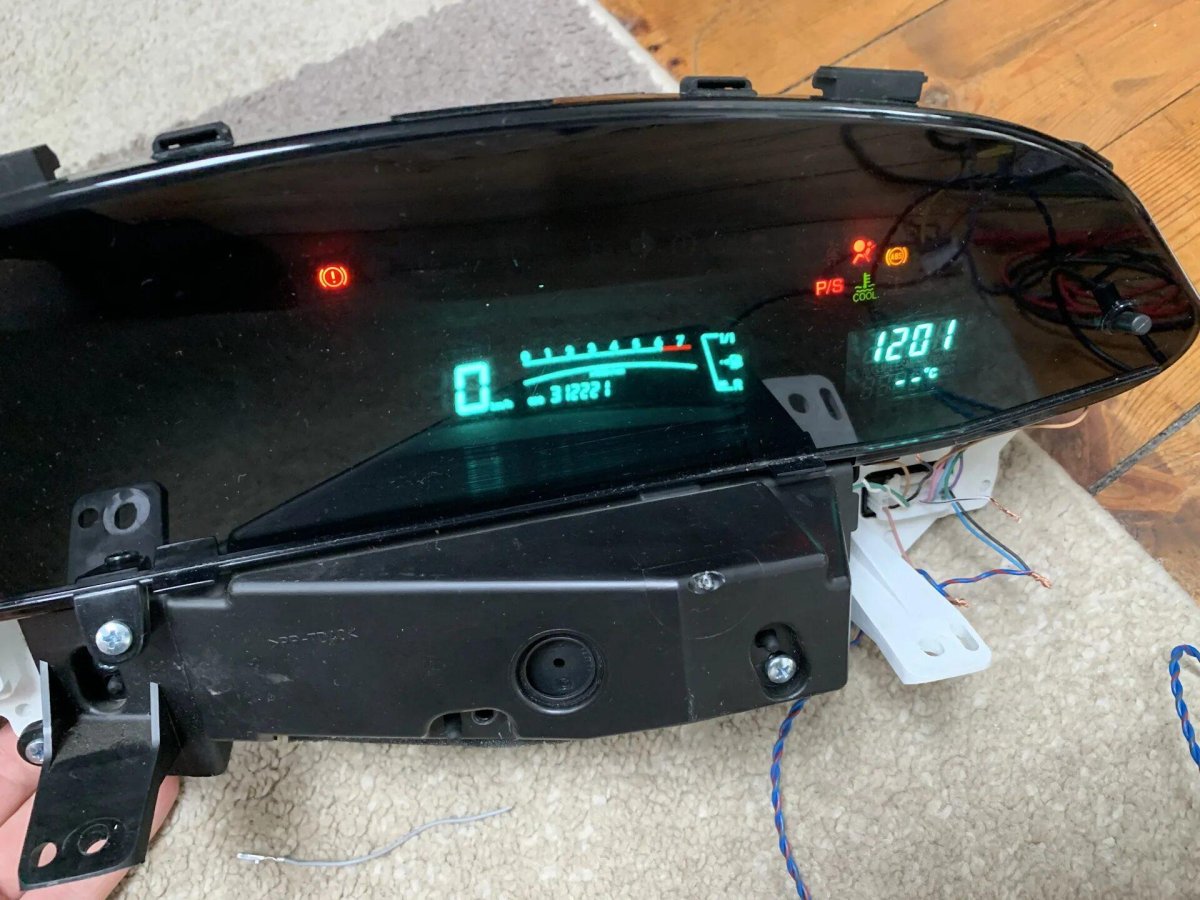 Панель приборов Тойота Ярис 2006