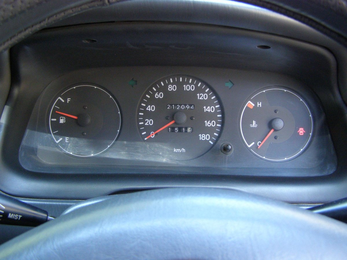 Панель приборов Тойота Спринтер ае100