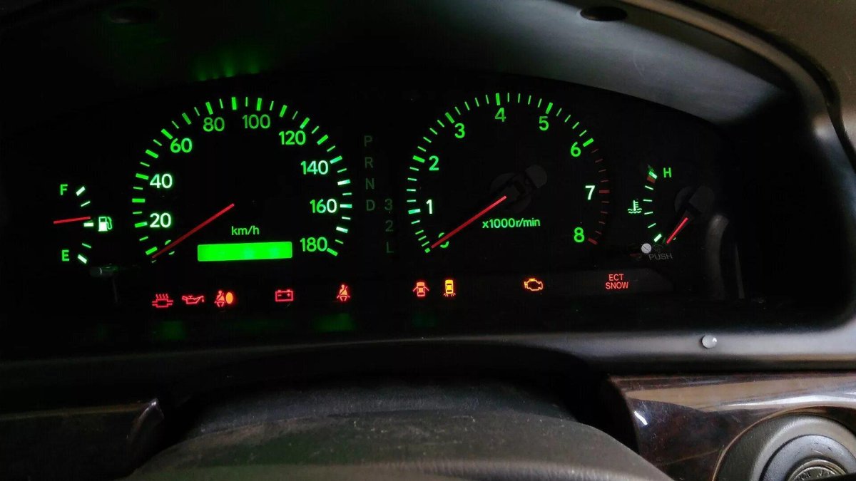 Toyota Chaser 100 приборка